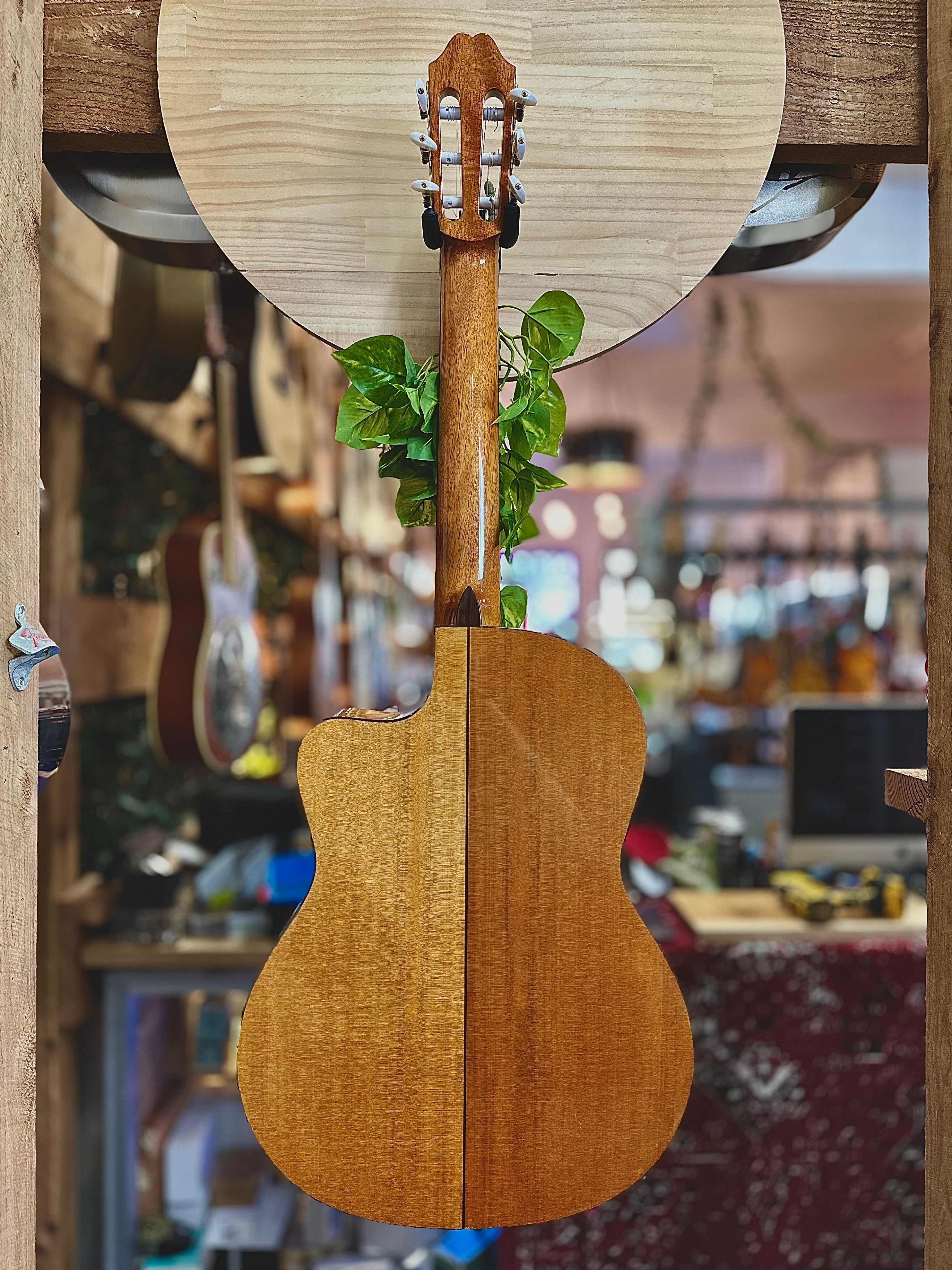 Katoh | MFG-ASCEW | Nylon String Classical Elec/Acoustic w/Cutaway | Pre-Loved Katoh | MFG-ASCEW | Nylon String Classical Elec/Acoustic w/Cutaway | Pre-Loved